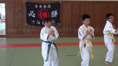 ファイル 2003-2.jpg