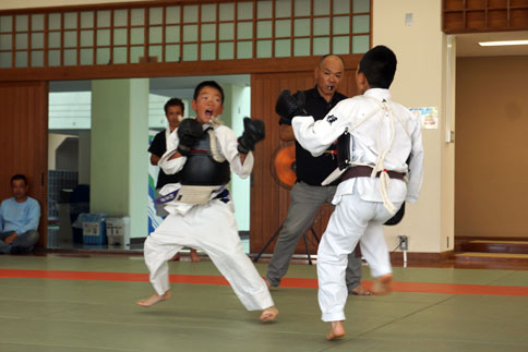 ファイル 2032-2.jpg