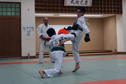 ファイル 2079-2.jpg