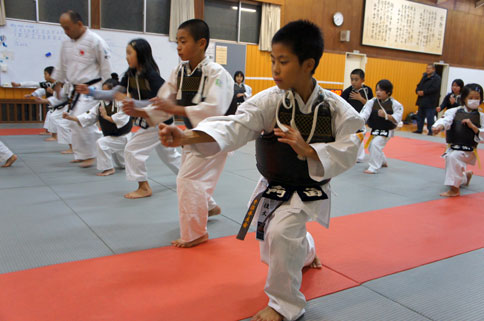 ファイル 883-2.jpg