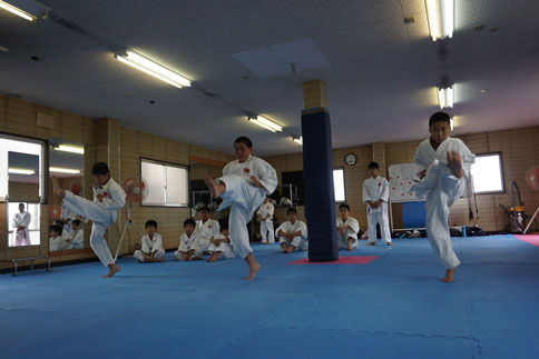 ファイル 561-4.jpg