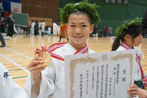 2018日本拳法白虎会大会決勝戦(小学6年生男子) by 今治拳友会