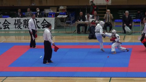 2018日本拳法白虎会大会決勝戦(小学高学年女子) by 今治拳友会