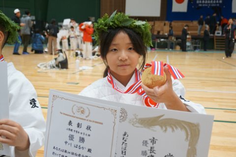 2018日本拳法白虎会大会決勝戦(小学中学年女子) by 今治拳友会