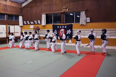 「みんなで強くなる」稽古初め