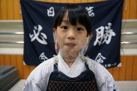 「透明マスク」新しい形