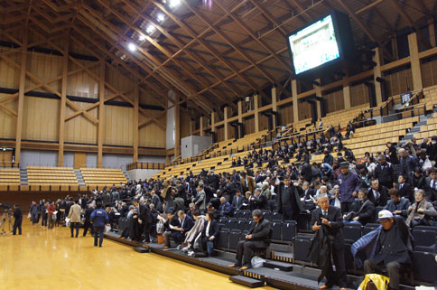 「すまん、すまん！」