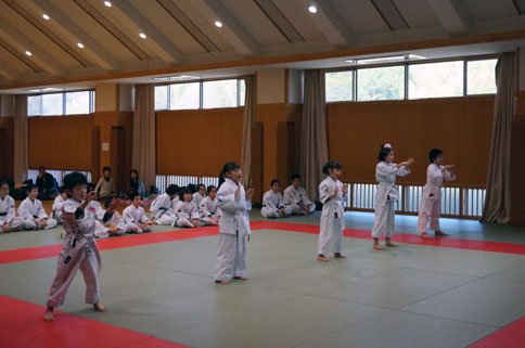 ファイル 1205-2.jpg