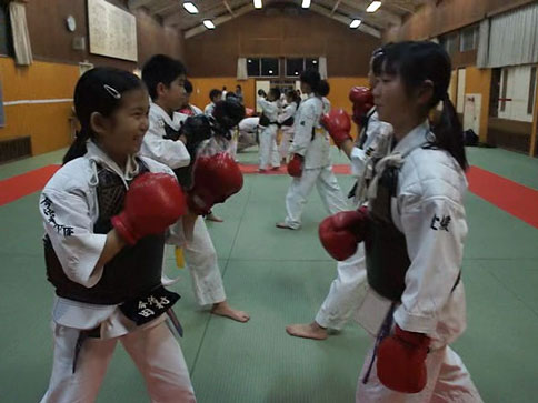 ワンツー連撃ゲーム