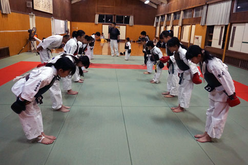 さあ、今日も元気に日本拳法