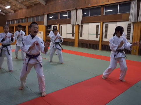 ファイル 1922-1.jpg