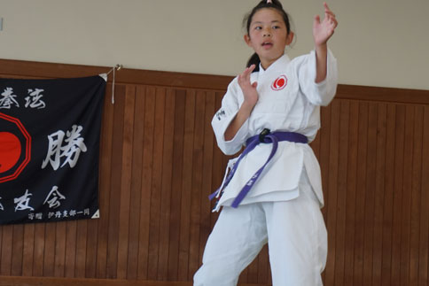 ファイル 2001-3.jpg