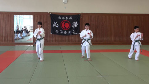 ファイル 2003-3.jpg