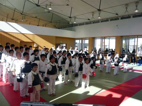 不撓不屈・勇往邁進