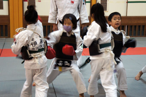 ファイル 882-4.jpg