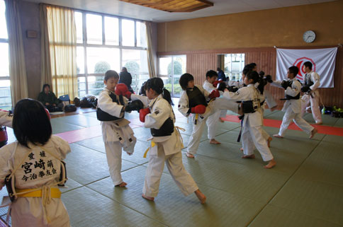 ファイル 952-3.jpg