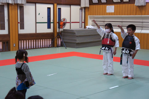 ファイル 996-4.jpg