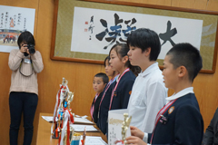 日本拳法全国大会入賞選手 今治市長表敬訪問